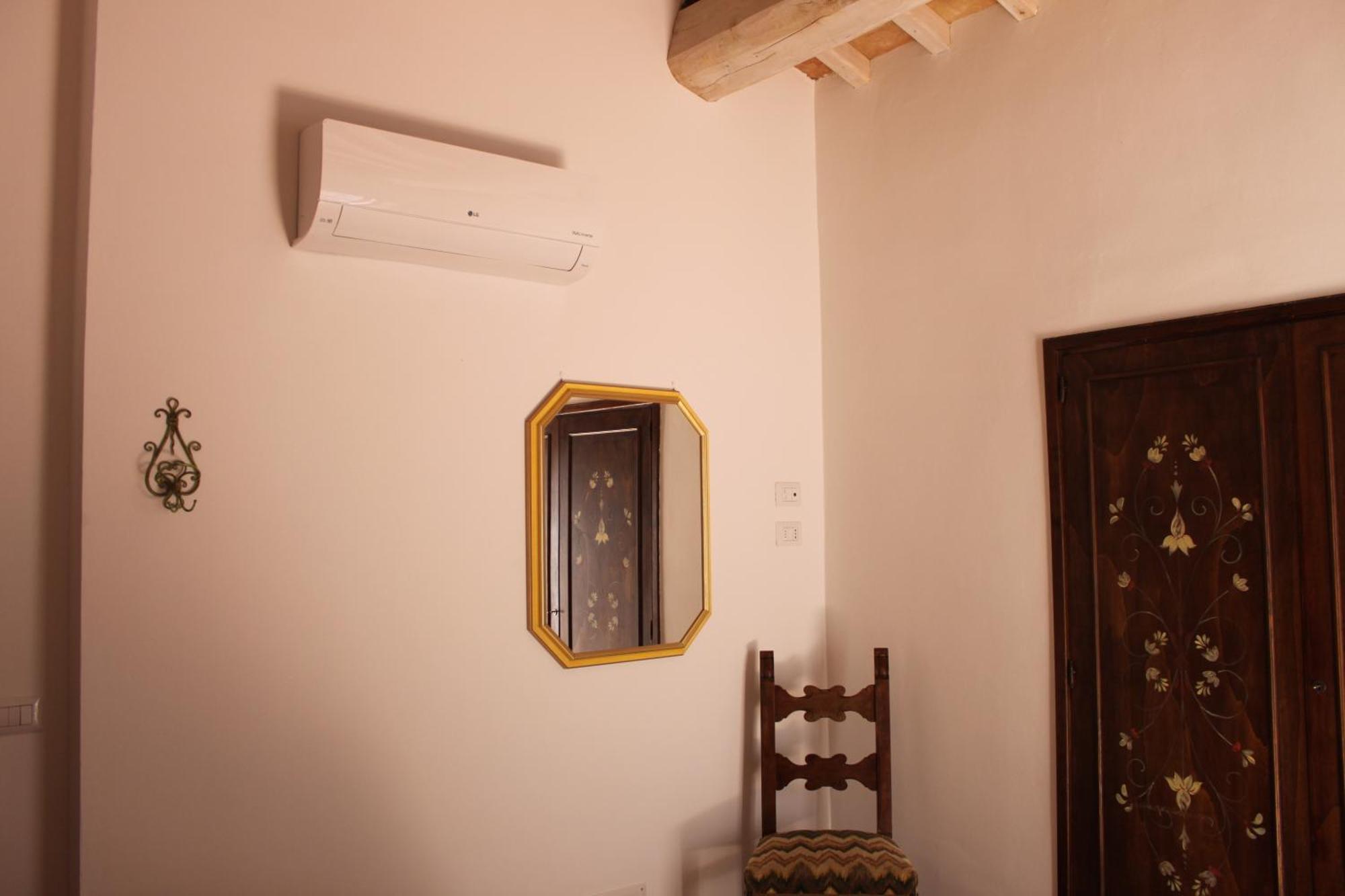 Casa Di Borgo Lägenhet Todi Exteriör bild