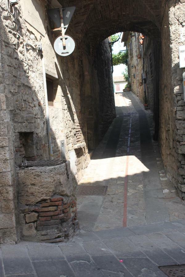 Casa Di Borgo Lägenhet Todi Exteriör bild